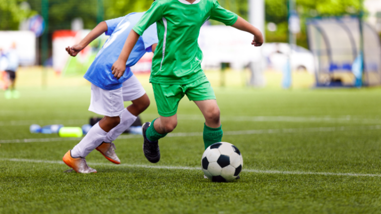Gustavo Luíz Guilherme Pinto mostra como o esporte pode ser a chave para combater o sedentarismo infantil e promover uma infância mais saudável.